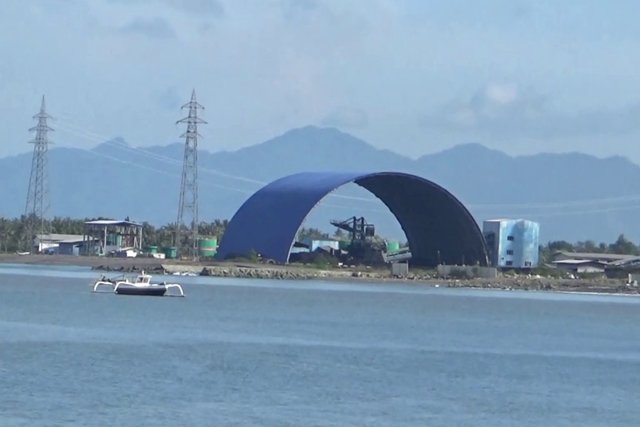 Pantai induk Lombok