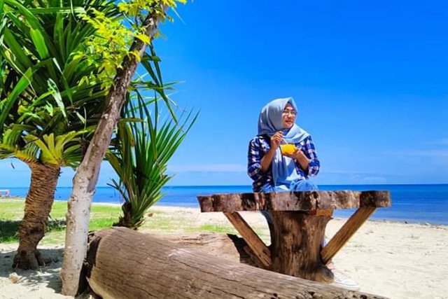 Pantai Sire Lombok