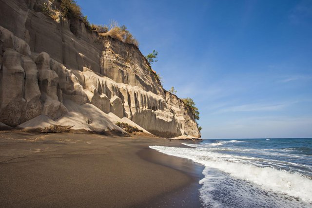 Pantai tebing lombok